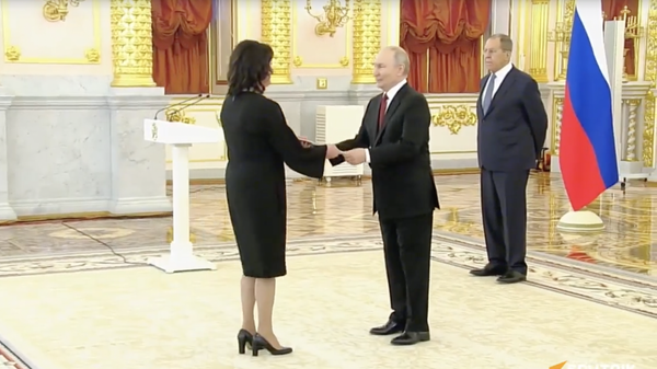 Путин принял верительные грамоты от новых иностранных послов - видео - Sputnik Грузия