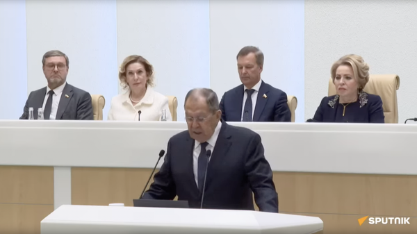 Лавров выступил на пленарном заседании Совета Федерации - видео - Sputnik Грузия