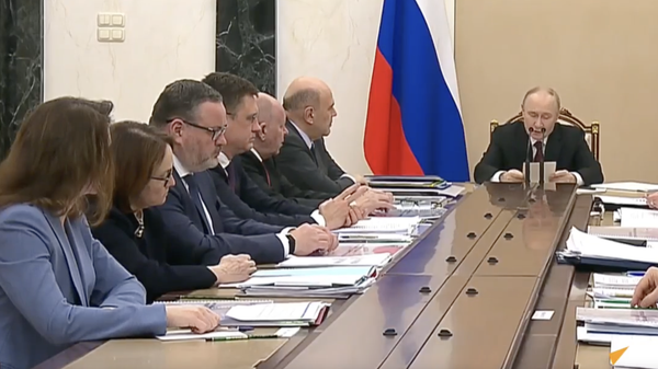 Владимир Путин провел совещание по экономическим вопросам - Sputnik Грузия