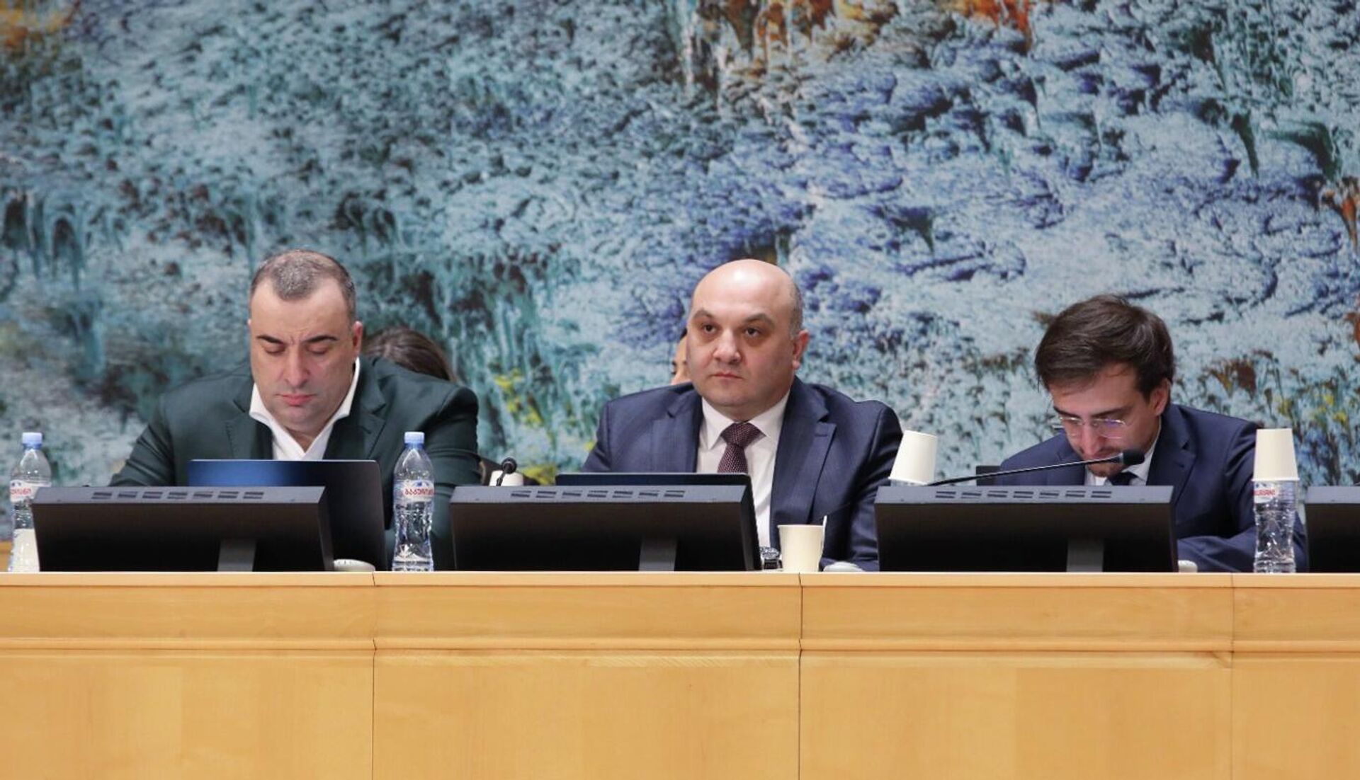 Замглавы МВД Александр Дарахвелидзе на обсуждении Национального доклада о состоянии прав человека в Грузии в Женеве Замглавы МВД Александр Дарахвелидзе на обсуждении Национального доклада о состоянии прав человека в Грузии в Женеве - Sputnik Грузия, 1920, 27.01.2026