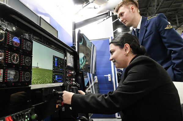 В ходе выставки проходила демонстрация различного оборудования, деловые встречи, практические конференции по обмену опытом.  - Sputnik Грузия