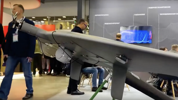 Беларусь стала первой страной, которая приобрела российские дроны Supercam S350 - Sputnik Грузия