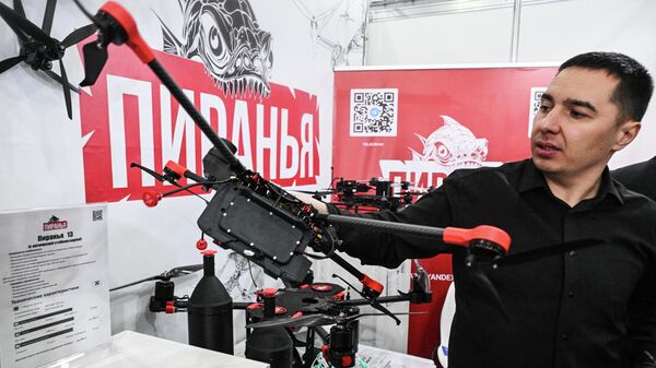 Дроны Пиранья на выставке 13-го Национального авиационного инфраструктурного салона в Москве - Sputnik Грузия