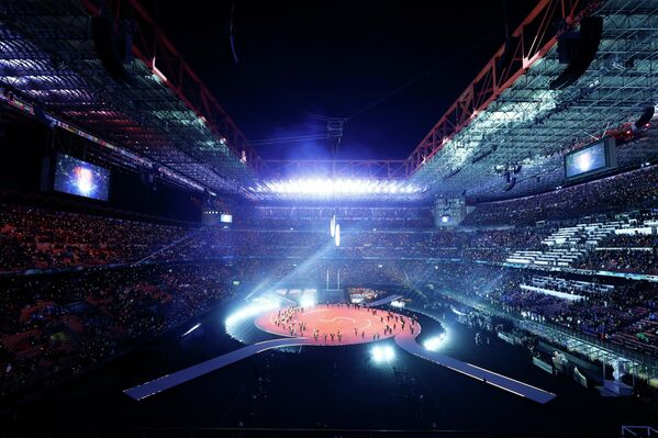 სტუმრების დიდი რაოდენობა, ლამაზი შოუ - ზამთრის სპორტის მოყვარულთათვის ნამდვილი დღესასწაული. - Sputnik საქართველო