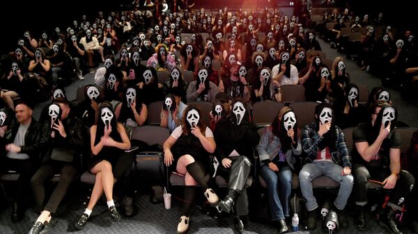 Атмосфера мероприятия Крик 7 x Meta Creator Event в студии Paramount Pictures в Лос-Анджелесе, Калифорния - Sputnik Грузия