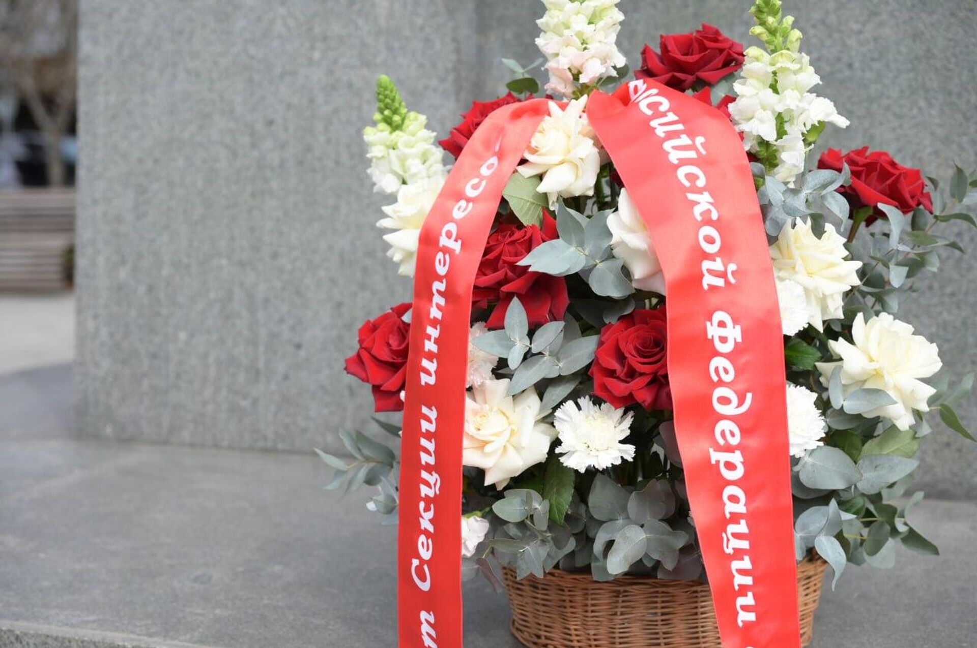 Возложение венков к памятнику Александра Грибоедова в Тбилиси в День дипломатического работника - Sputnik Грузия, 1920, 10.02.2026