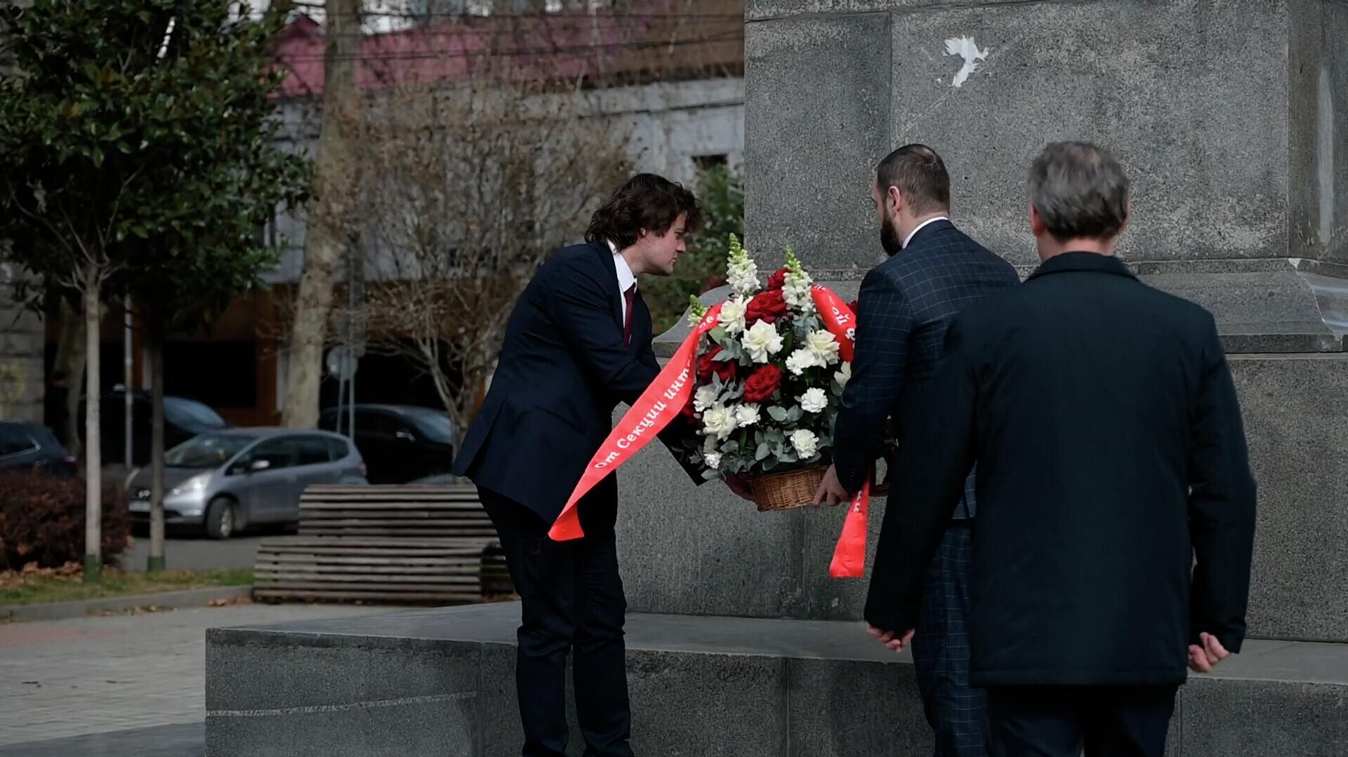 Возложение венков к памятнику Александра Грибоедова в Тбилиси в День дипломатического работника - Sputnik Грузия, 1920, 10.02.2026