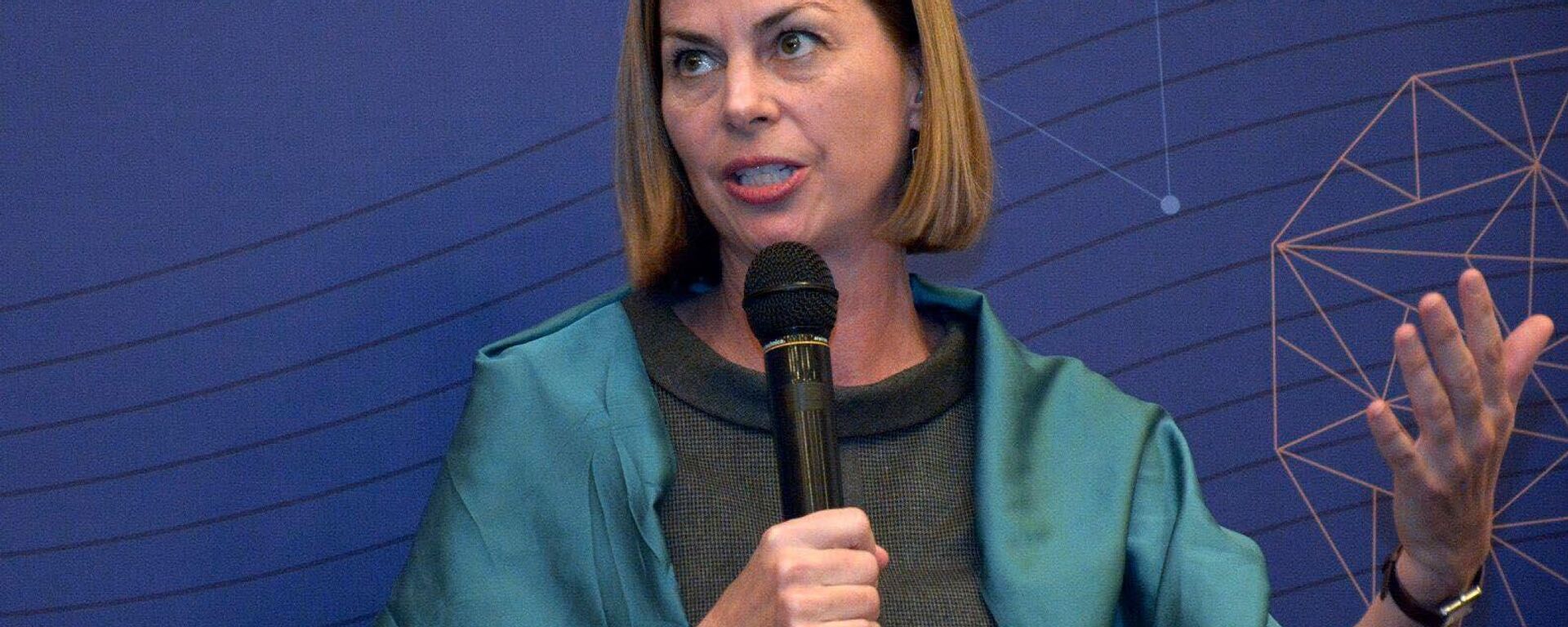 Директор программы глобальной демократии Института Маккейна Лаура Торнтон - Sputnik Грузия, 1920, 12.02.2026