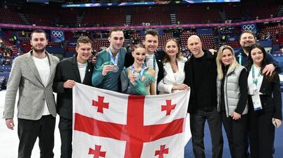 Фигуристы Анастасия Метелкина и Лука Берулава завоевали серебро на проходящих в Милане и Кортине зимних Олимпийских играх 2026