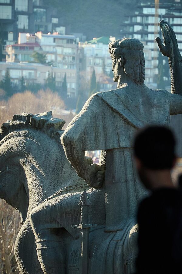 В течение ближайших дней в столице ожидается пасмурная погода и похолодание.  - Sputnik Грузия
