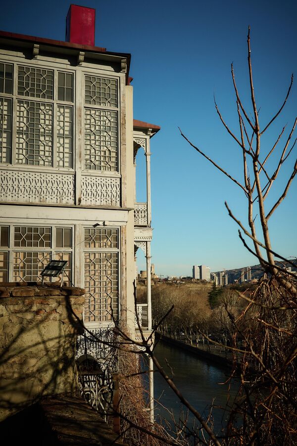 В соцсетях появилось множество фотографий и видео солнечного Тбилиси.  - Sputnik Грузия