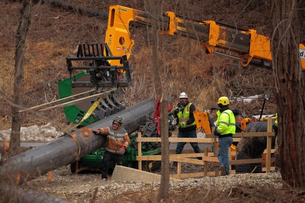 Работы по очистке проходящей через американский столичный регион реки Потомак продолжаются спустя месяц после прорыва канализации. - Sputnik Грузия