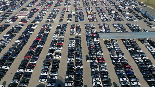 Автоимпортеры против запрета властей IГрузии на ввоз старых машин: кто кого? - Sputnik Грузия