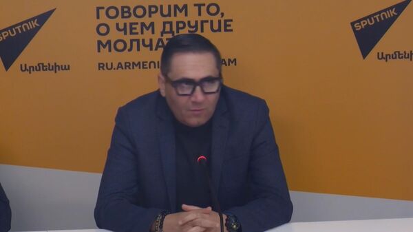 Гуманитарный кризис в Иране чреват серьезными последствиями для Армении и Грузии: Абовян - Sputnik Грузия