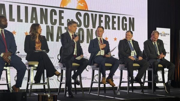 Делегация Грузии на конференции независимых наций - Sputnik Грузия