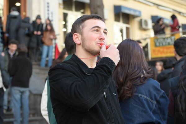 საქართველოს მთავრობამ  2026/2027 სასწავლო წლისთვის უკვე დაამტკიცა კვოტები, რითაც დაიწყო უმაღლესი განათლების სფეროში შრომის ბაზრის მოთხოვნების შესაბამისად ვიწრო სპეციალიზაციის მოდელზე გადასვლა. - Sputnik საქართველო