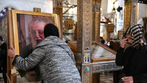 ქართველი ხალხი პატრიარქს ემშვიდობება - Sputnik საქართველო