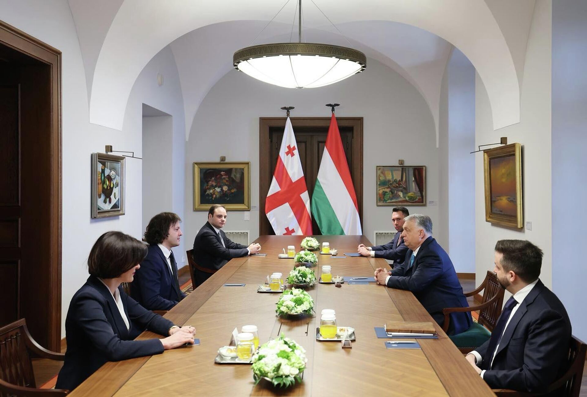 Визит премьер-министра Грузии Ираклия Кобахидзе в Будапешт и встреча с премьер-министром Венгрии Виктором Орбаном  - Sputnik Грузия, 1920, 21.03.2026