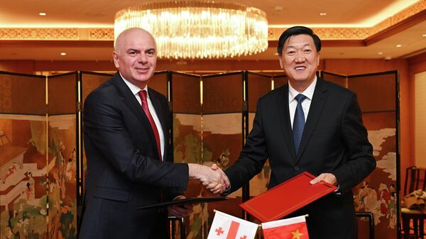 სპორტის მინისტრი შალვა გოგოლაძე და ჩინეთის სპორტის მინისტრი გაო ჭიდანი - Sputnik საქართველო