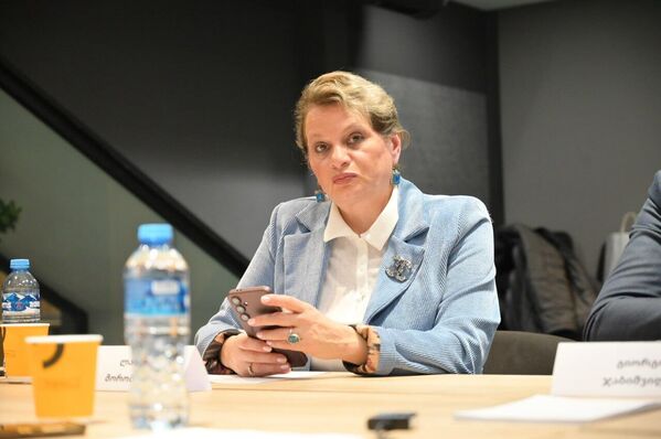 Лали Морошкина выступила с оценкой влияния социальных медиа на политику. - Sputnik Грузия