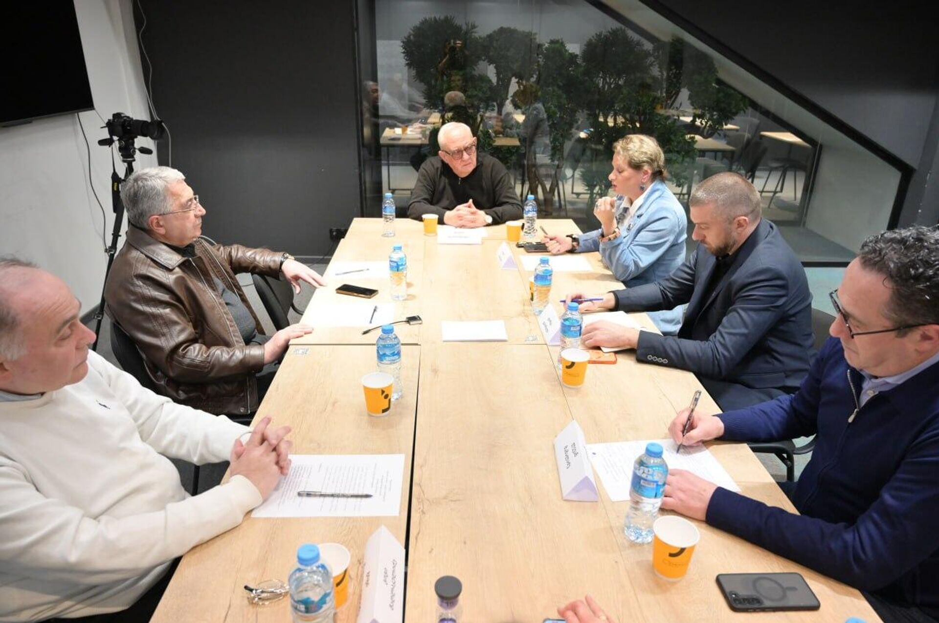 Круглый стол Украинский кризис – влияние на Грузию и последствия для мира Круглый стол Украинский кризис – влияние на Грузию и последствия для мира - Sputnik საქართველო, 1920, 27.03.2026