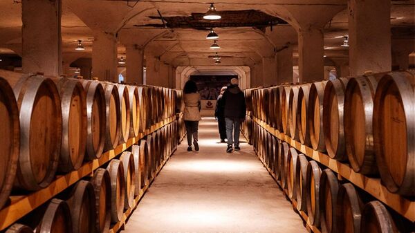 Бренди в Грузии: как зародилось и развивалось его производство - Sputnik Грузия