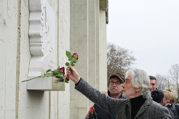 Открытие мемориальной доски дипломату Валентину Фалину в Москве - Sputnik Грузия