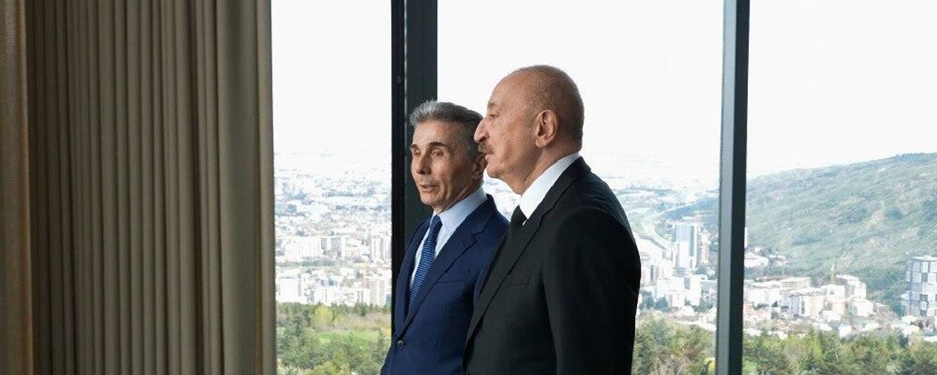 Бидзина Иванишвили и Ильхам Алиев - Sputnik Грузия, 1920, 06.04.2026