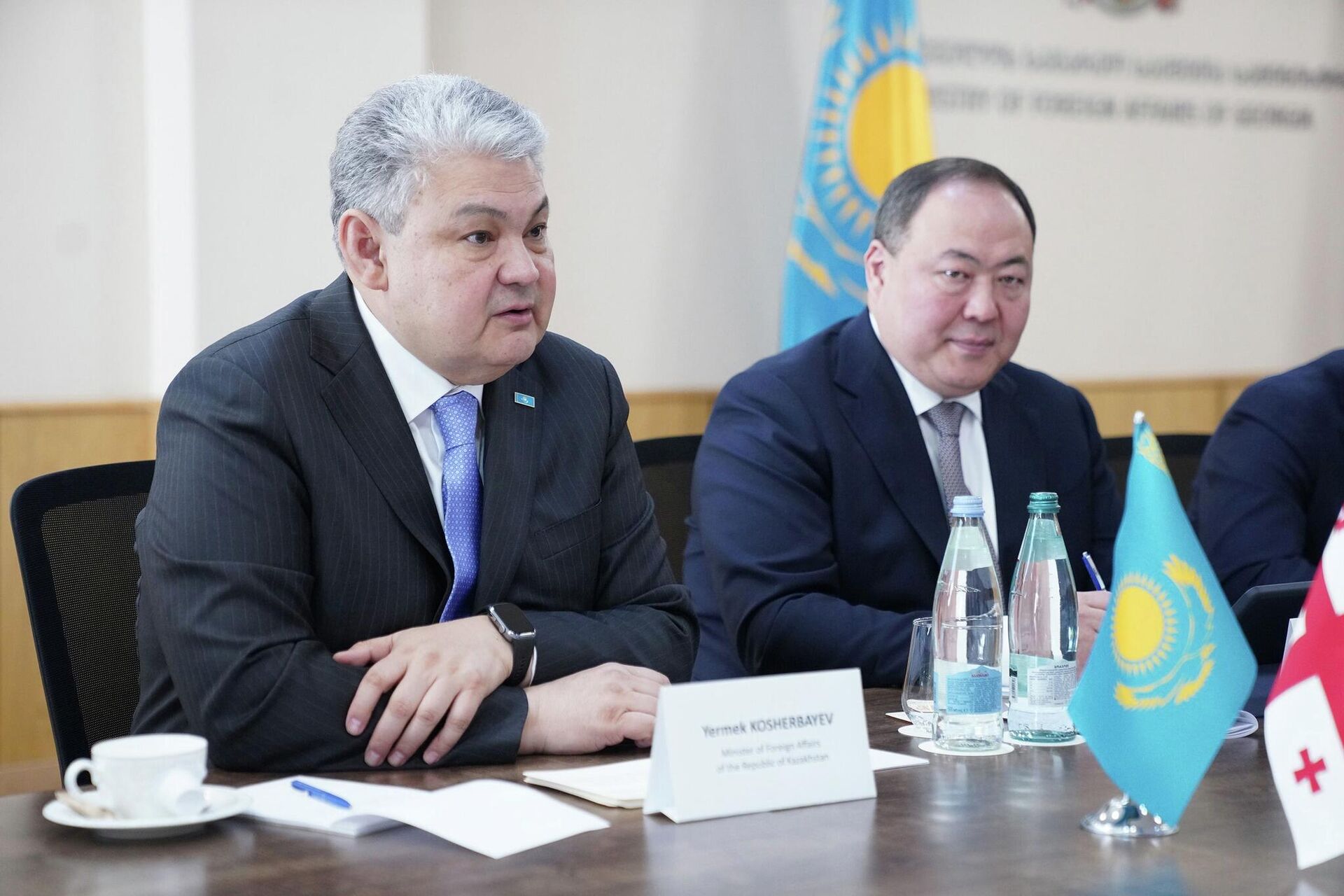 Встреча министра иностранных дел Грузии Маки Бочоришвили с казахстанским коллегой Ермеком Кошербаевым - Sputnik Грузия, 1920, 07.04.2026