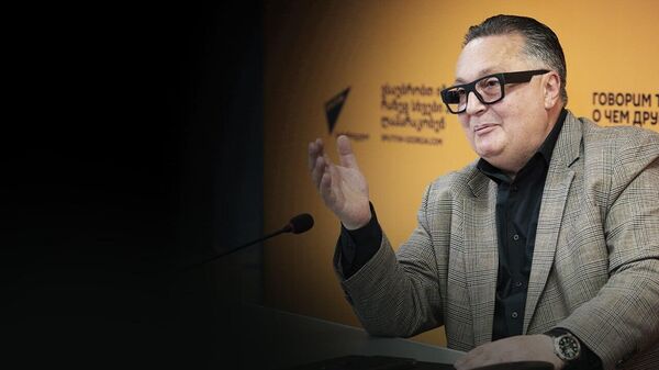 Илия II был мостом между Грузией и Россией, на него не смог повлиять Запад – политолог Илия II был мостом между Грузией и Россией, на него не смог повлиять Запад – политолог - Sputnik Грузия