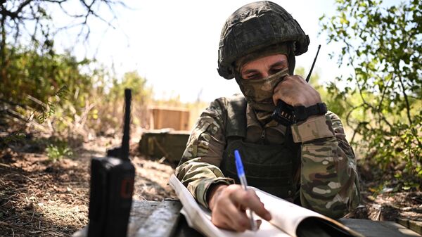 Связист в зоне СВО, архивное фото - Sputnik Грузия