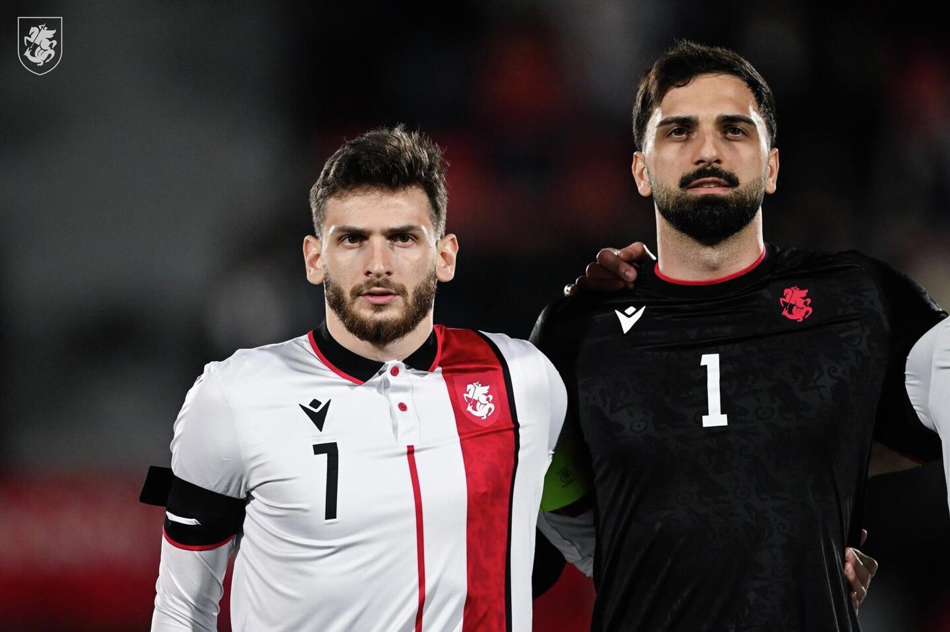 Футболисты Хвича Кварацхелия и Георгий Мамардашвили - Sputnik Грузия, 1920, 14.04.2026