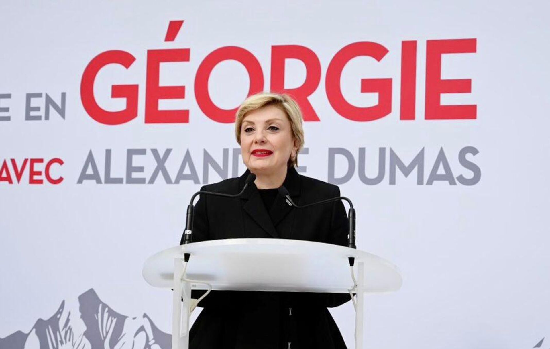 Грузия стала специальным гостем Парижского книжного фестиваля - Sputnik Грузия, 1920, 18.04.2026