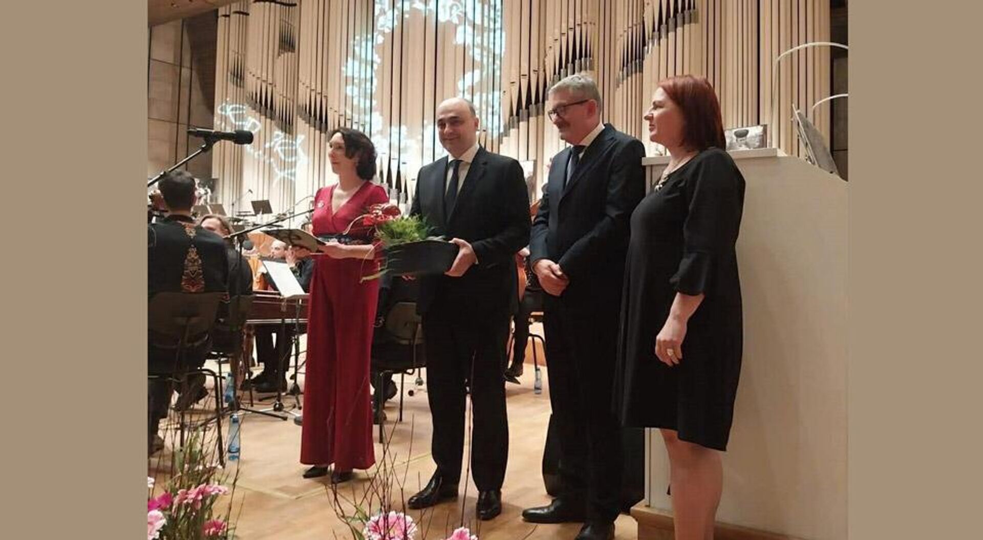 Успех Первого канала Грузии на Международном фестивале народной музыки - Sputnik Грузия, 1920, 18.04.2026