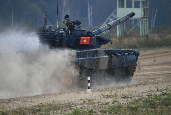 ვიეტნამის სამხედრო გუნდის T-72B3 ტანკი მონაწილეობს სატანკო ეკიპაჟების ინდივიდუალურ რბოლაში, რომელიც „სატანკო ბიატლონი - 2022“-ის ფარგლებში გაიმართა. - Sputnik საქართველო