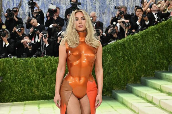 Kim Kardashian на Met Gala 2026 в Нью-Йорке. - Sputnik Грузия