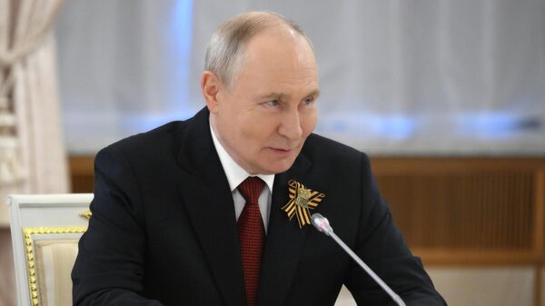 Президент РФ Владимир Путин - Sputnik Грузия