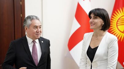 Министры иностранных дел Кыргызстана и Грузии Жээнбек Кулубаев и Мака Бочоришвили