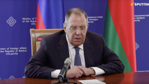 Лавров проводит пресс-конференцию после переговоров с главой МИД Беларуси - Sputnik Грузия