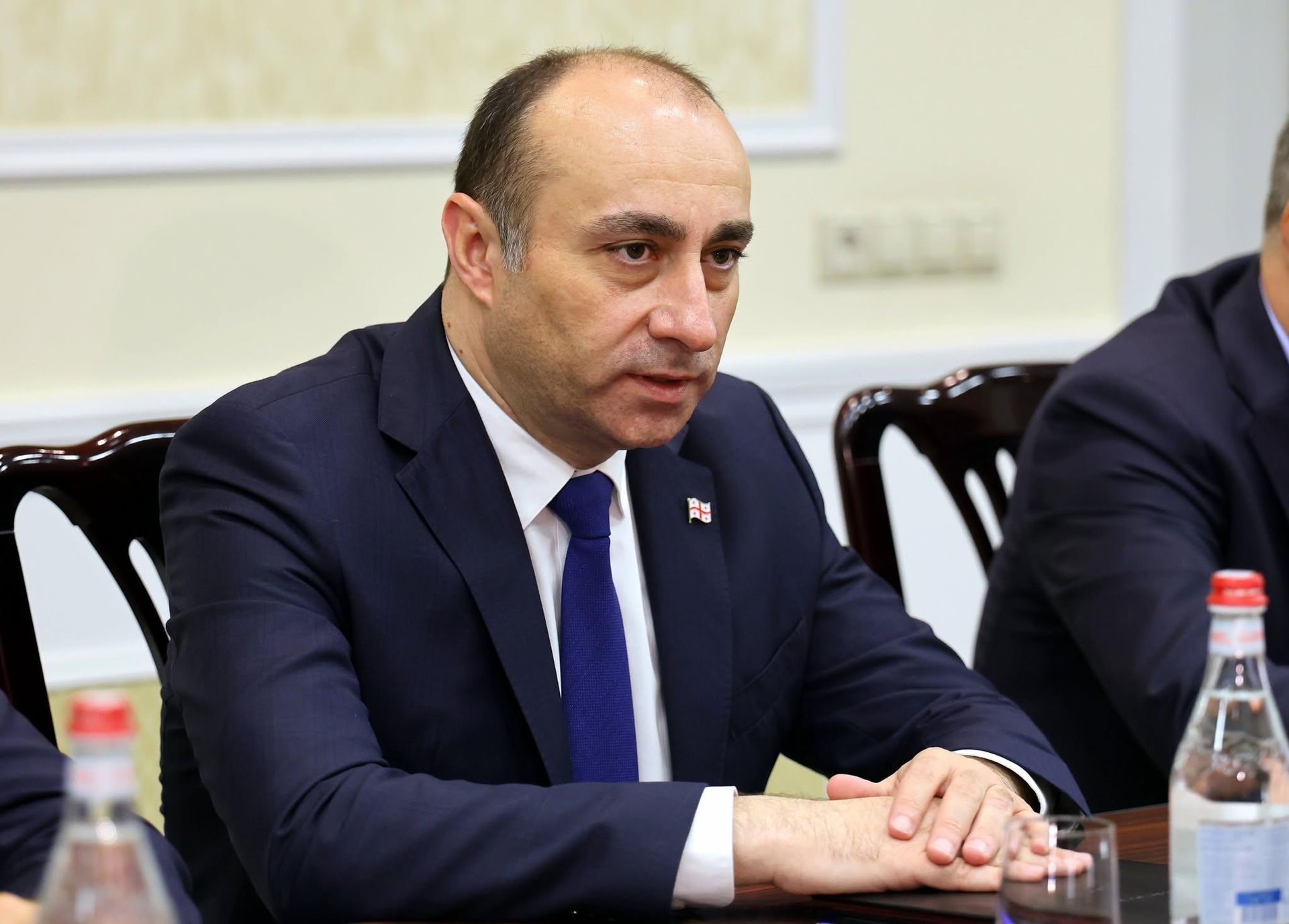 Встреча главы Службы государственной безопасности Грузии Геки Геладзе со своим армянским коллегой Андраником Симоняном в Ереване - Sputnik Грузия, 1920, 27.06.2026