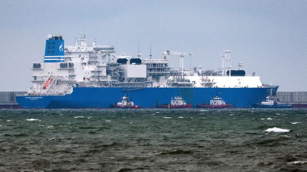 Газовоз Маршал Василевский у берегов Калининграда - Sputnik Грузия