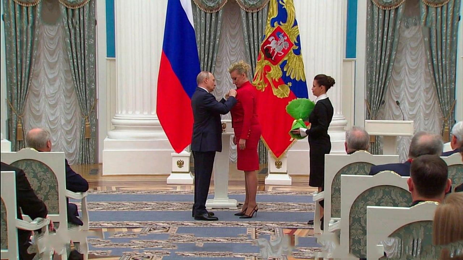 Президент РФ Владимир Путин наградил официального представителя МИД РФ Марию Захарову - Sputnik Грузия, 1920, 21.08.2026