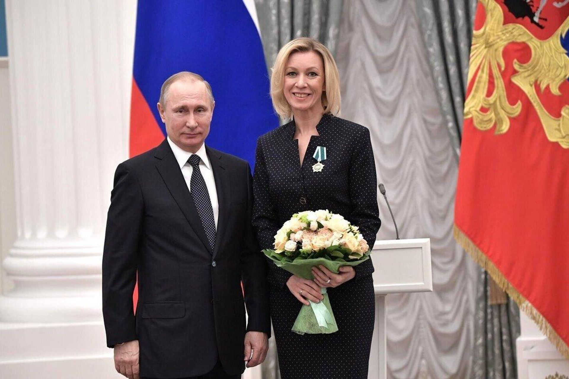 Президент РФ Владимир Путин и Мариа Захарова - Sputnik Грузия, 1920, 21.08.2026