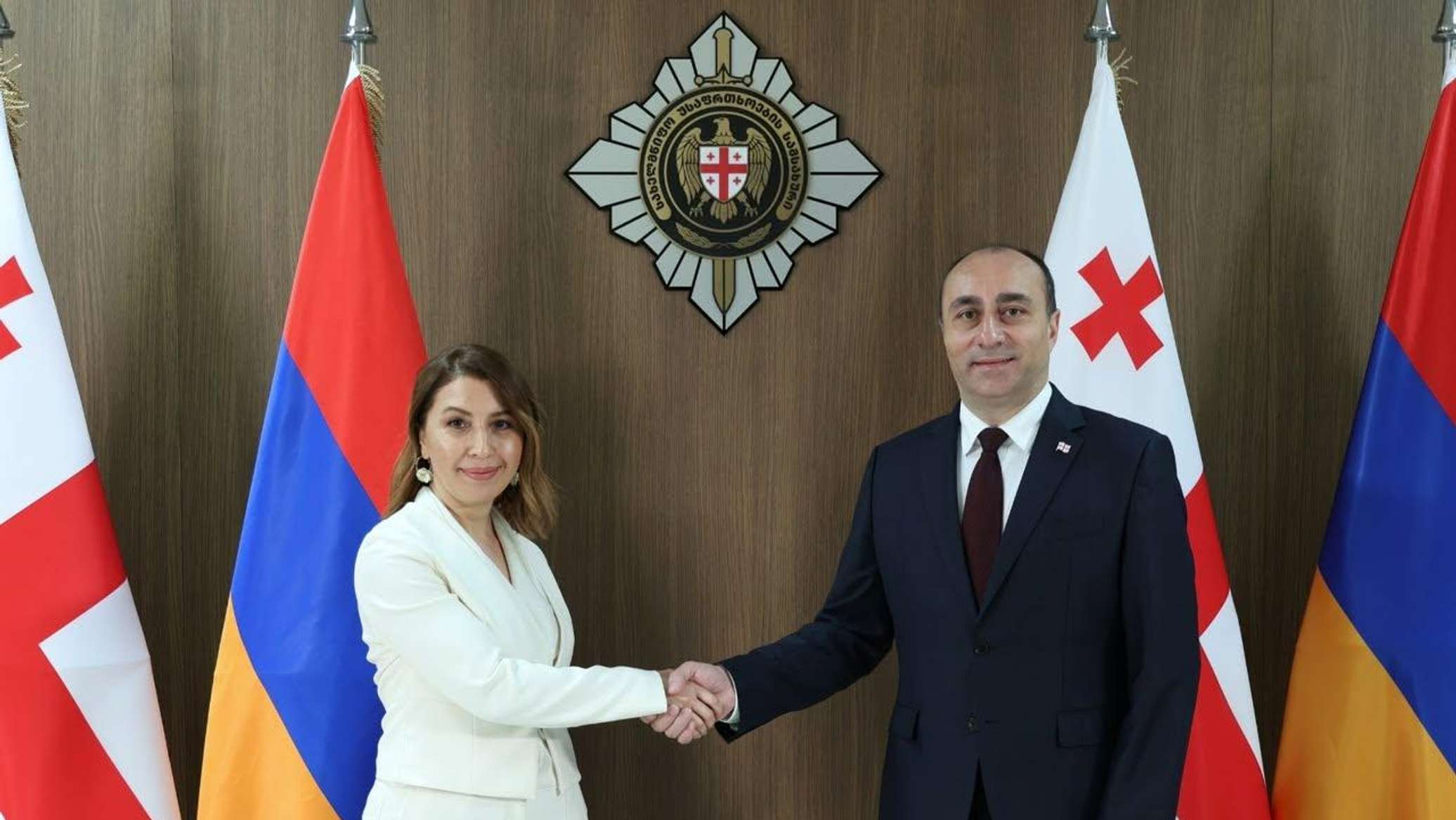რა განიხილეს გეკა გელაძემ და სომხეთის საგარეო დაზვერვის სამსახურის ხელმძღვანელმა თბილისში