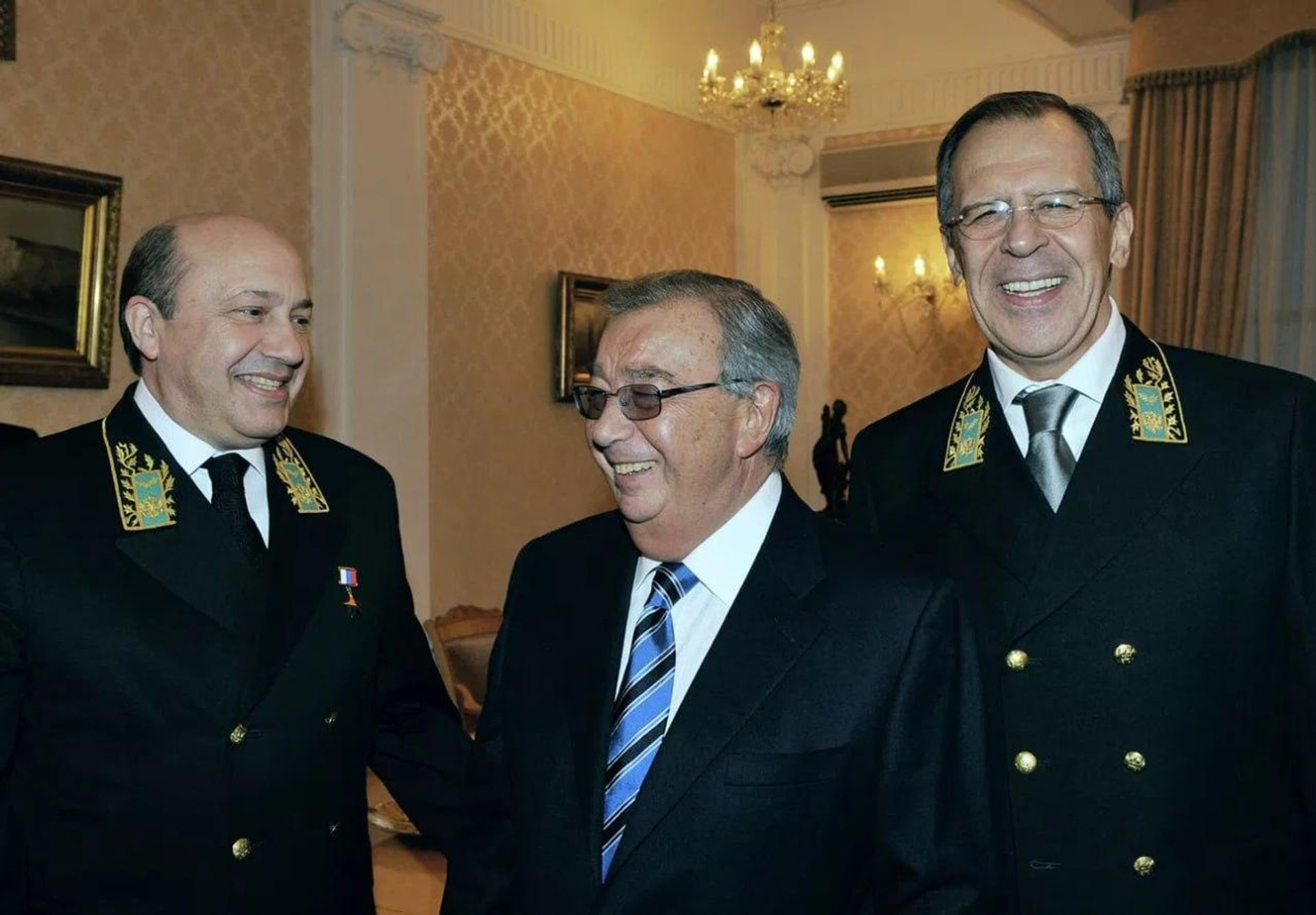 Игорь Иванов, Евгений Примаков и Сергей Лавров Игорь Иванов, Евгений Примаков и Сергей Лавров - Sputnik Грузия, 1920, 04.09.2026