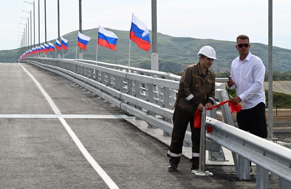 Ранее сухопутное сообщение между Россией и КНДР было возможно только по железной дороге. - Sputnik Грузия