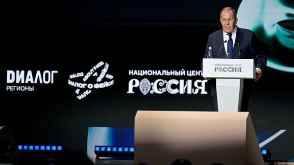 „დიალოგი ფეიკებზე“: ლავროვმა ფორუმზე რუსეთის წინააღმდეგ საინფორმაციო ომზე ისაუბრა