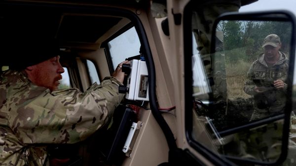 Украинские военнослужащие, архивное фото - Sputnik Грузия