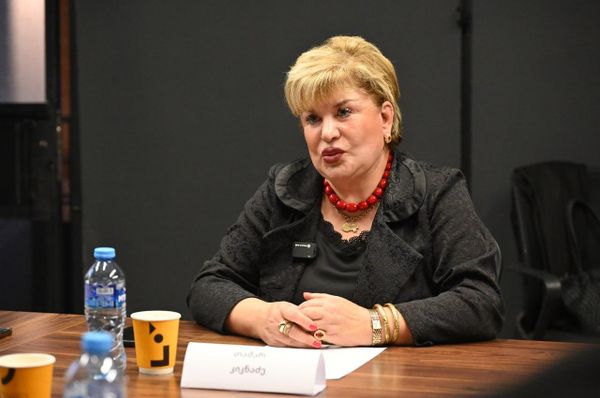 Отдельная часть дискуссии была посвящена тому, как ситуация вокруг Украины отражается на Южном Кавказе.На фото: Доктор политических наук, профессор Тамар Кикнадзе. - Sputnik Грузия