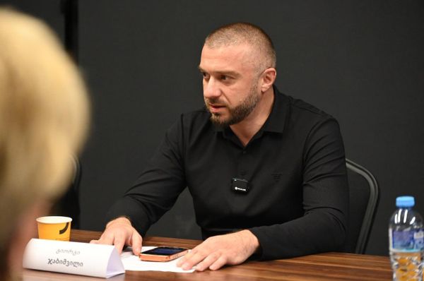 ჟურნალისტმა გიორგი ჯაბიშვილმა, თავის მხრივ, ხაზი გაუსვა „სვობოდნია გრუზიის“ პლატფორმის მნიშვნელობას პოლიტიკოსებსა და ექსპერტებს შორის მოსაზრებების გაცვლისთვის. - Sputnik საქართველო